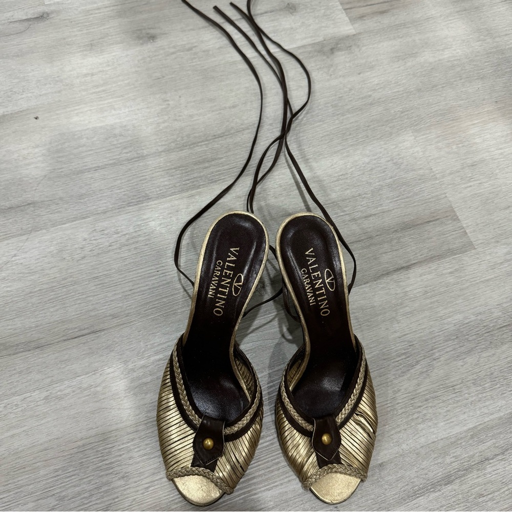 Vintage Valentino Strap-up sandals